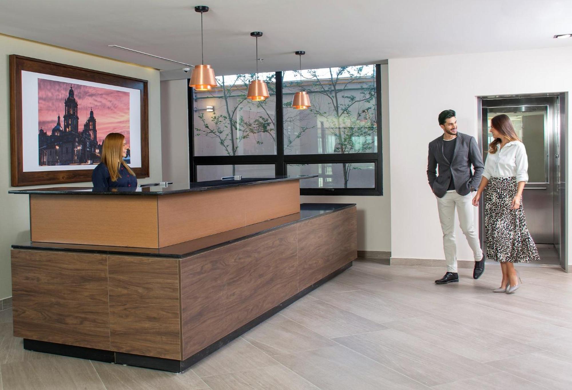 Staybridge Suites - Guadalajara Novena, an IHG Hotel Bagian luar foto